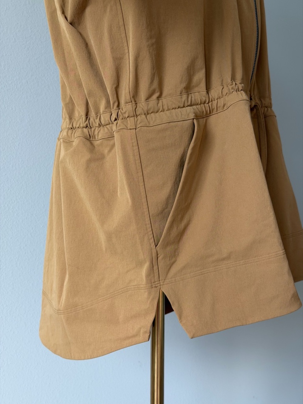 Lululemon Athletica Cinch-Waist Stretch Bold Beige Full Zip Outdoor Shirt Jacket - Picture 7 of 15